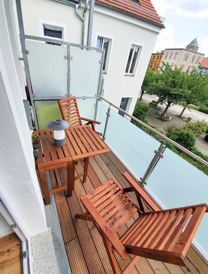 Pb Ferienwohnungen - Fewo 4 - Stilvoll Eingerichtetes Studio Im Herzen Senftenbergs Exterior photo